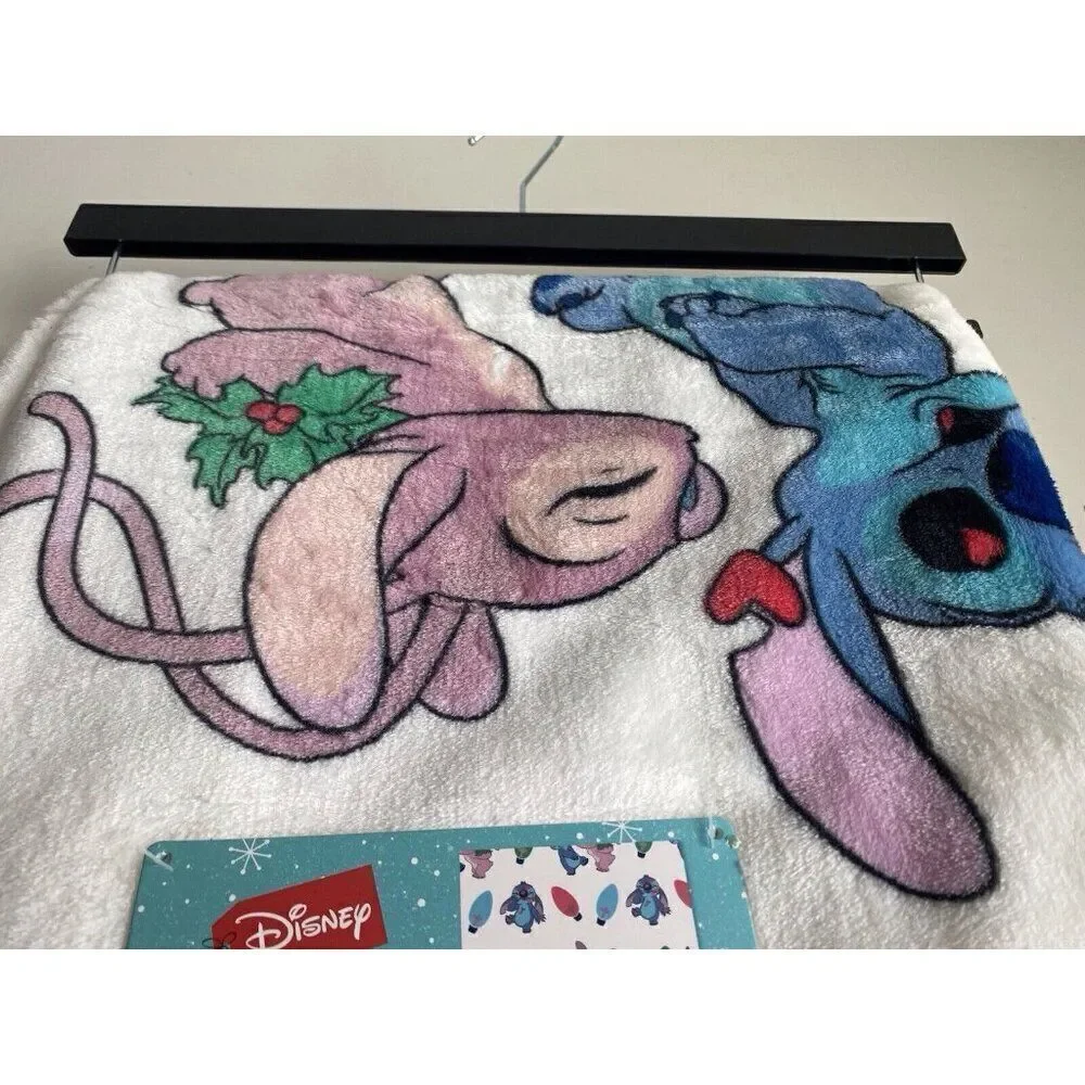 Disney Stitch & Angel Mistletoe Christmas Lights Soft Throw Blanket 50 X 70” NEW